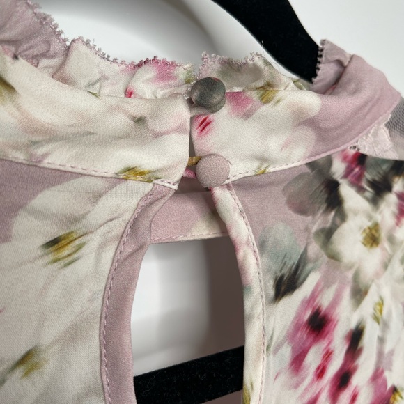 Floral Long sleeve blouse - Picture 8 of 10